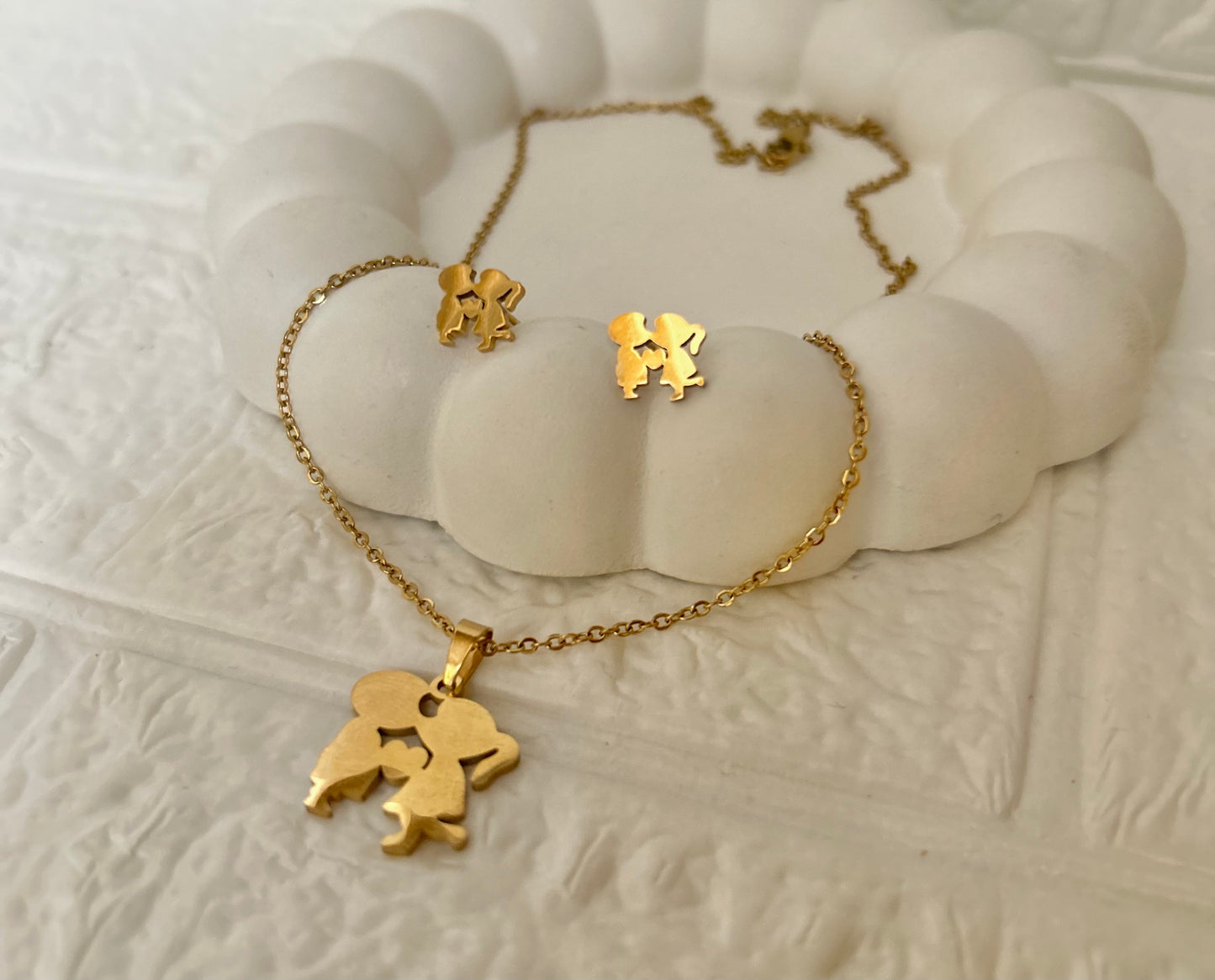 Love birds pendant set