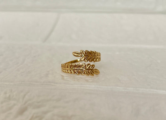 Leaf Curl Ring