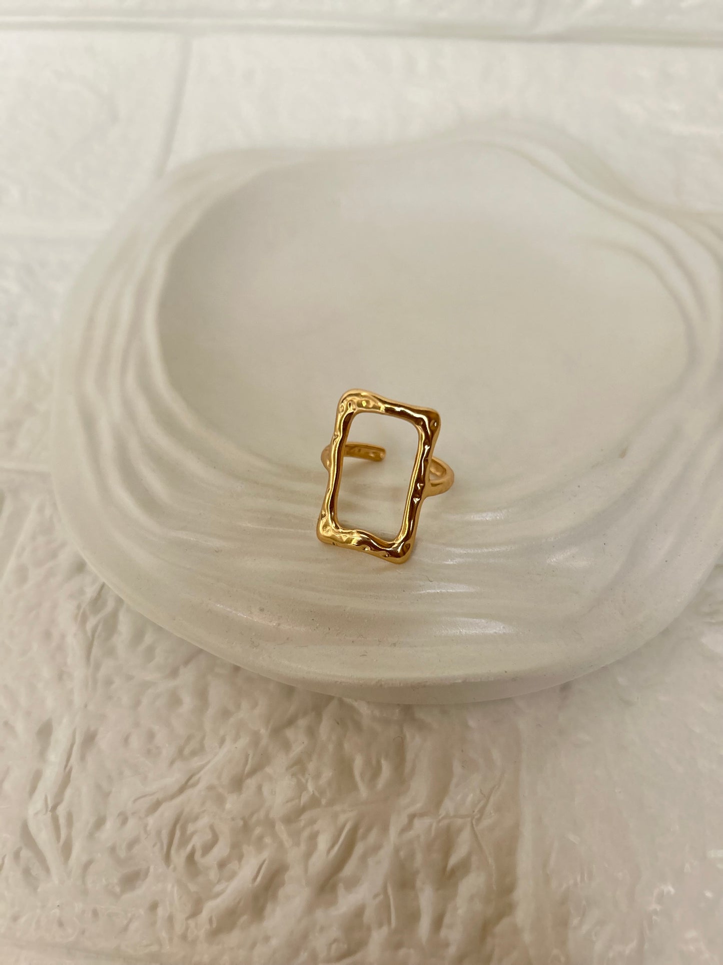 Soft square Ring