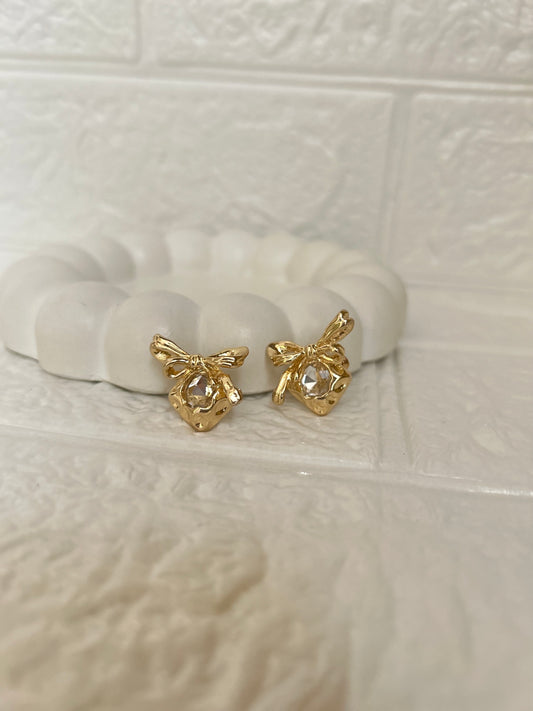 Crystal bow-heart Earring